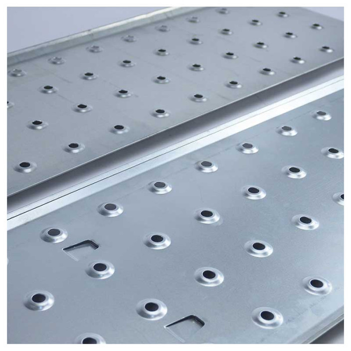 ΠΛΑΤΦΟΡΜΑ ΓΙΑ ΠΟΛΥΜΟΡΦΙΚΗ ΣΚΑΛΑ 4x4