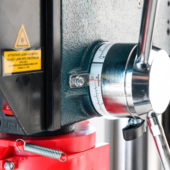 ΚΟΛΩΝΑΤΟ ΔΡΑΠΑΝΟ ΜΕ ΛΕΙΖΕΡ 550W